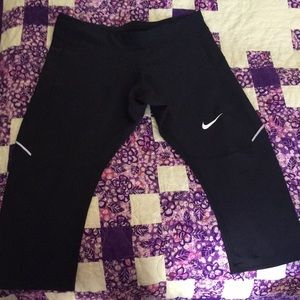 Brand new Nike Capri leggings!